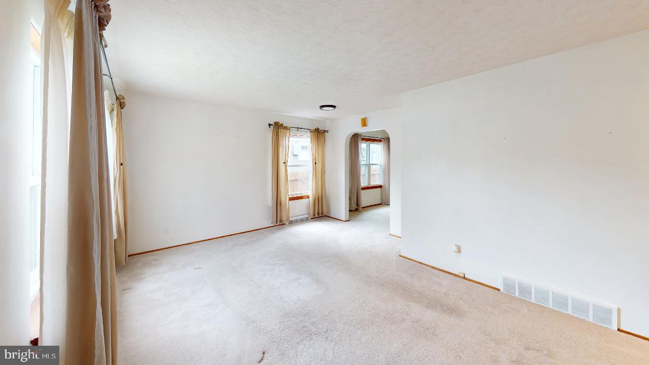 WEST END - Residential