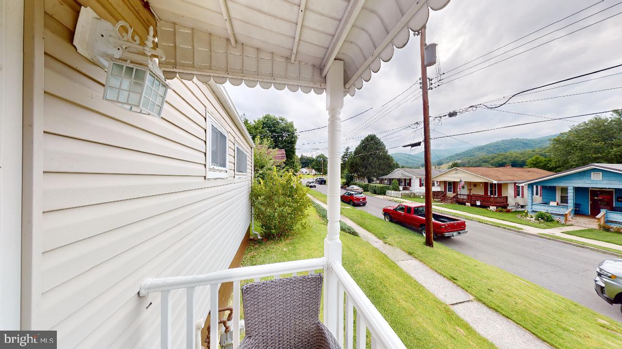 WEST END - Residential