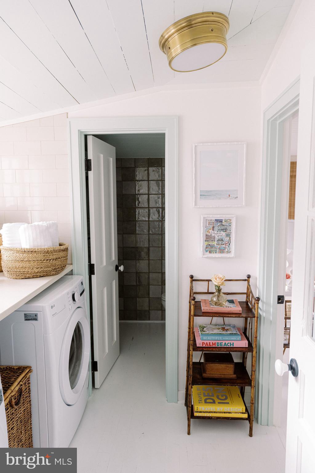 BEACH BOROUGH - Residential