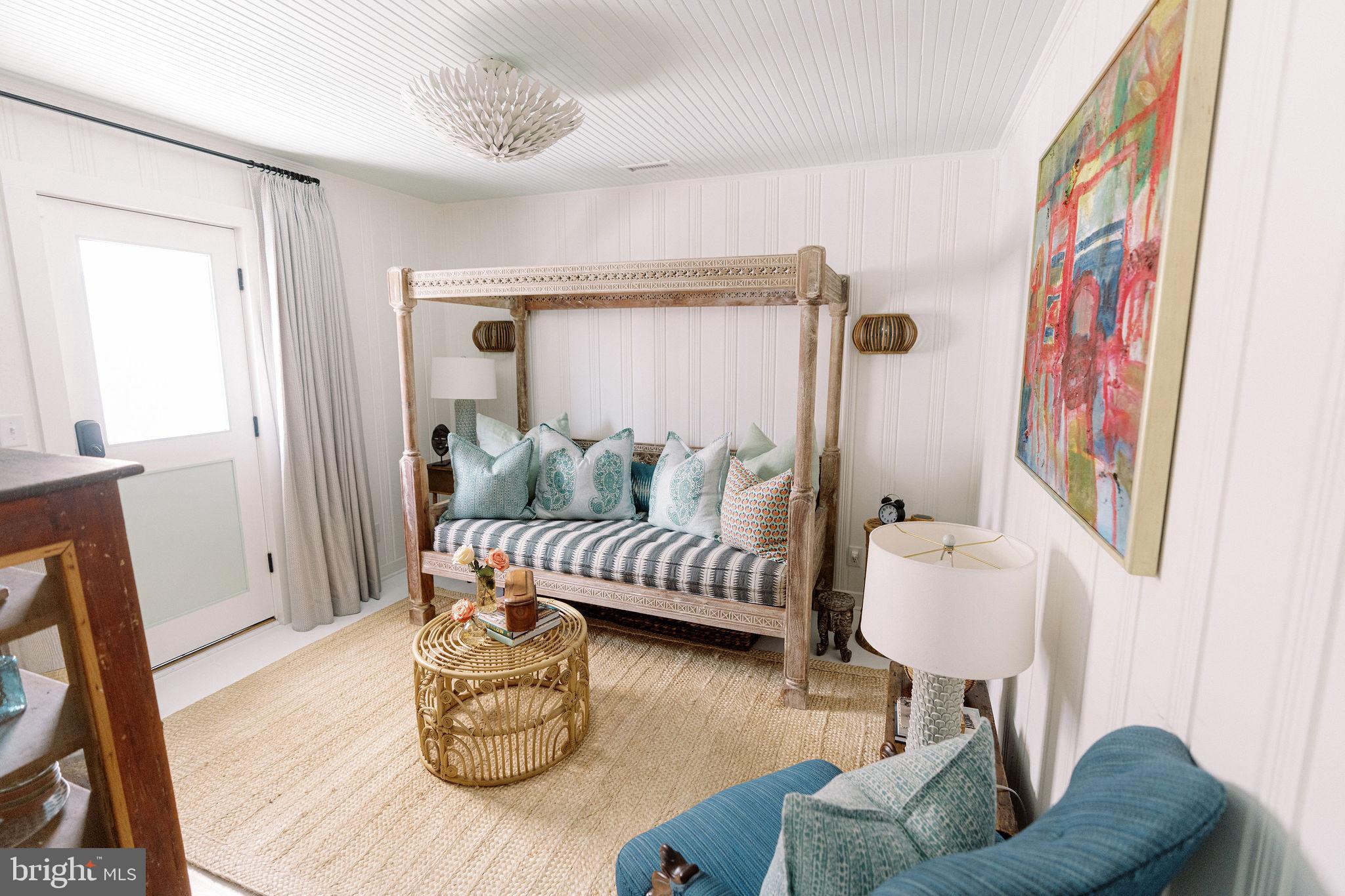 BEACH BOROUGH - Residential