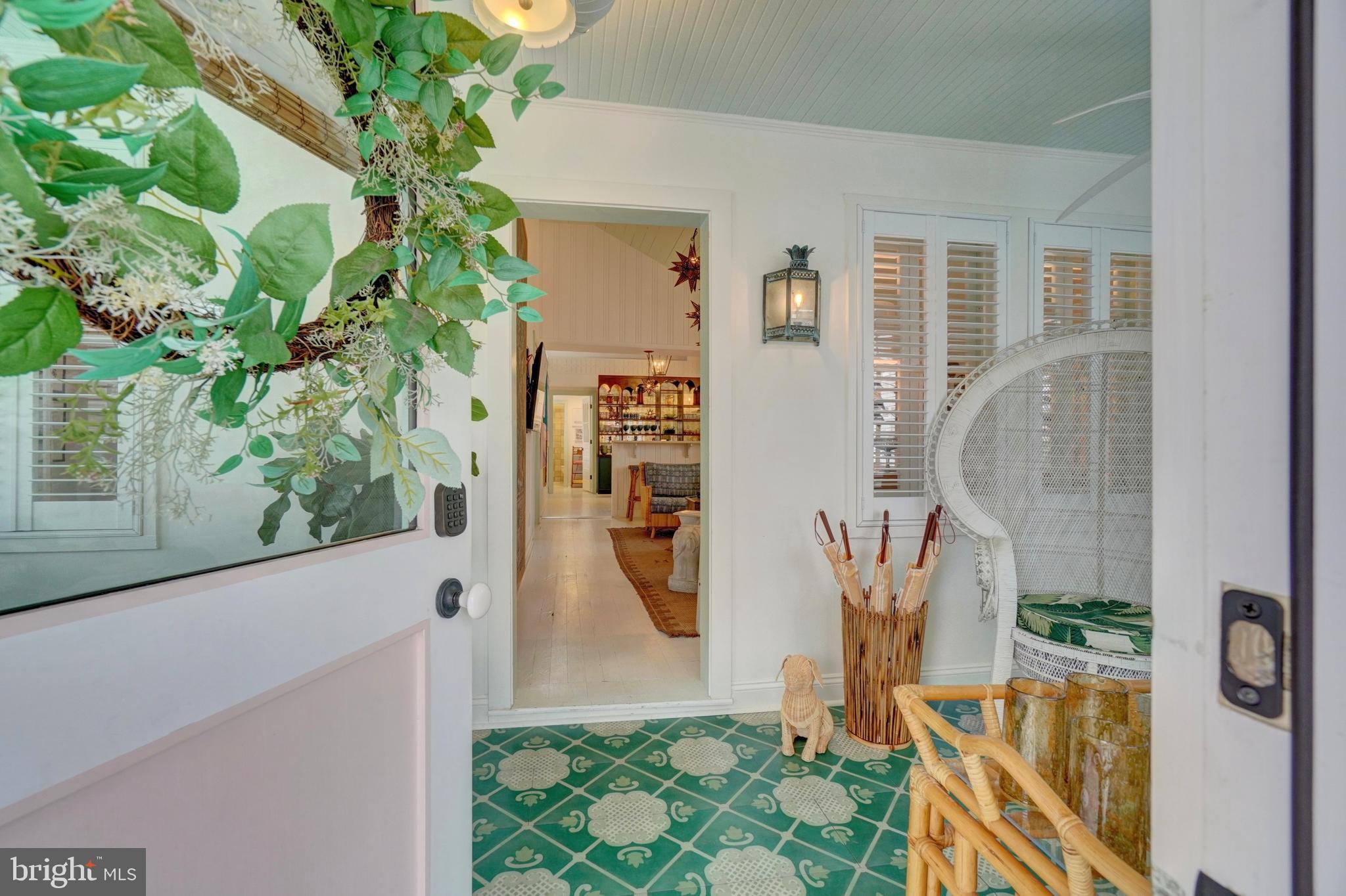 BEACH BOROUGH - Residential