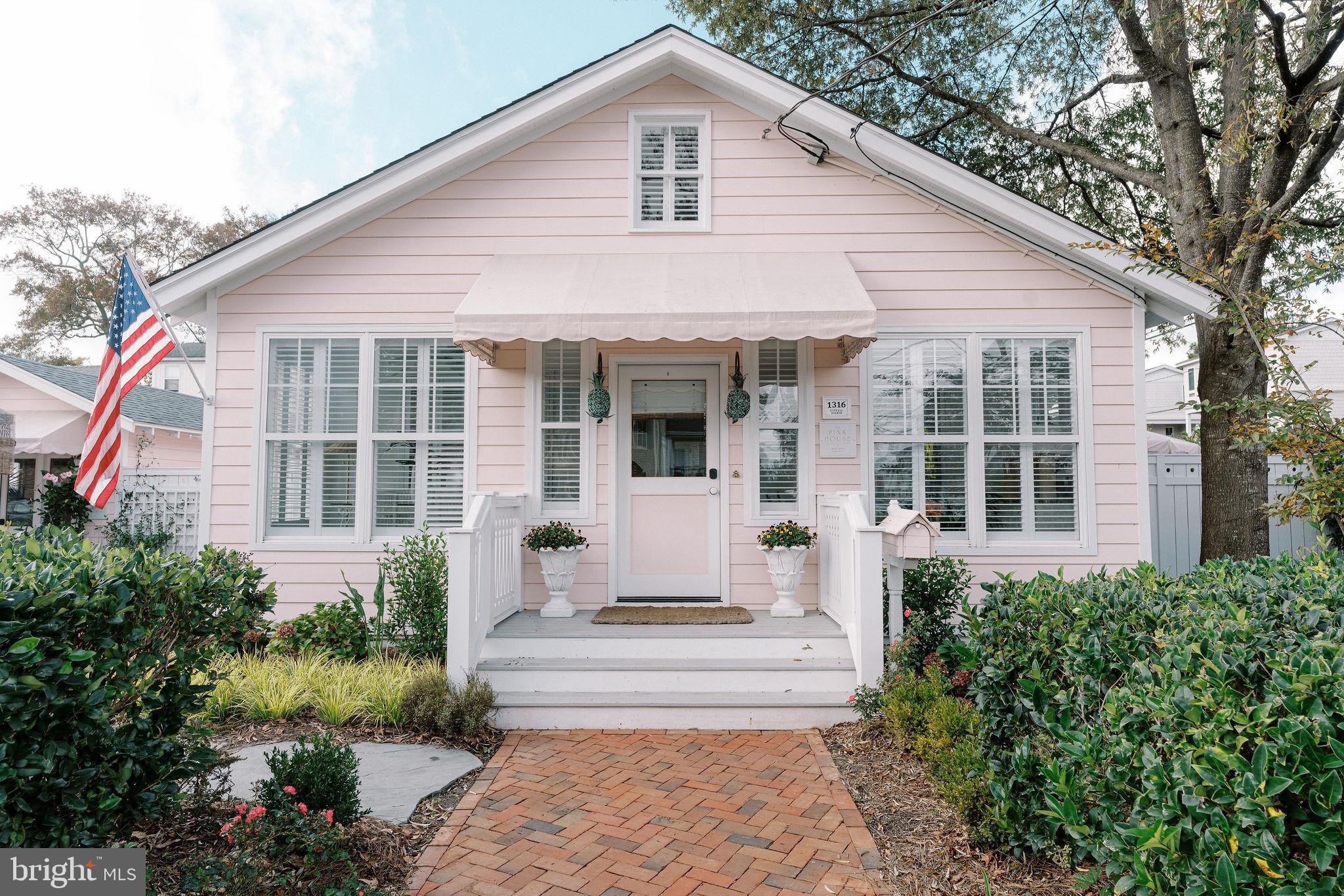 BEACH BOROUGH - Residential