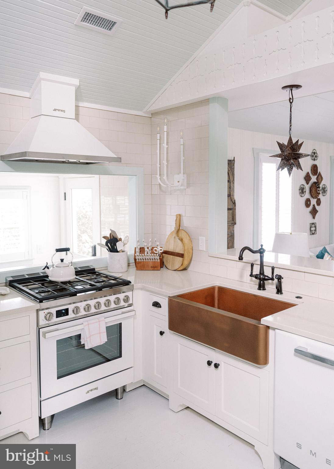 BEACH BOROUGH - Residential