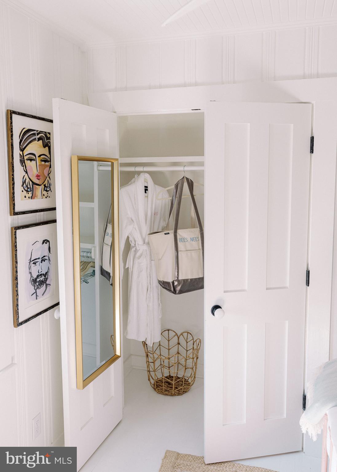 BEACH BOROUGH - Residential