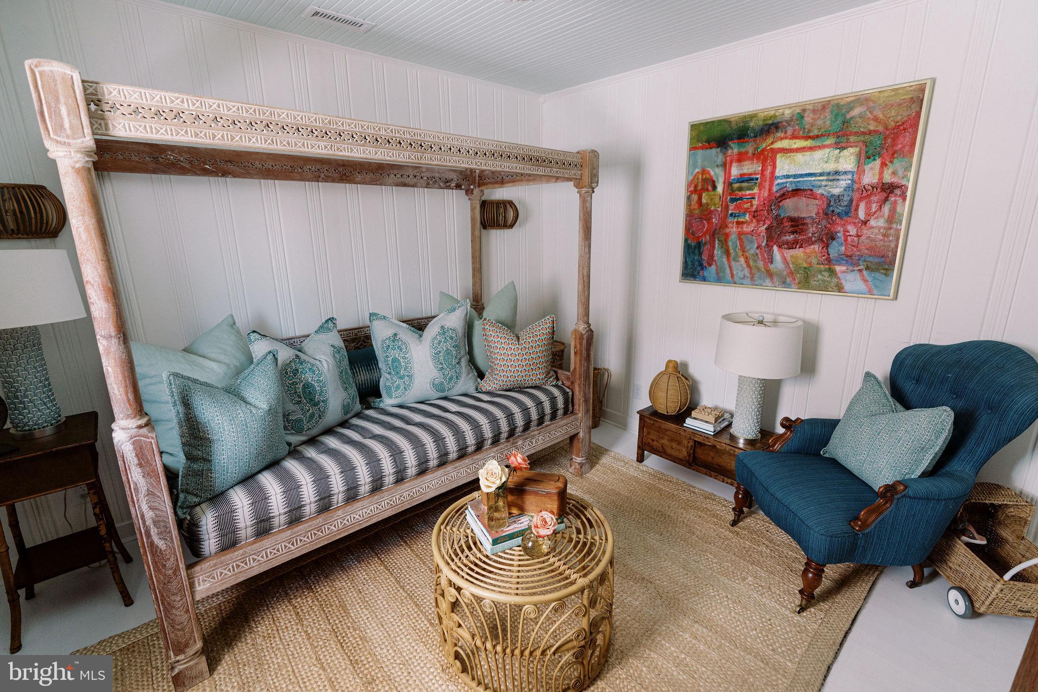 BEACH BOROUGH - Residential