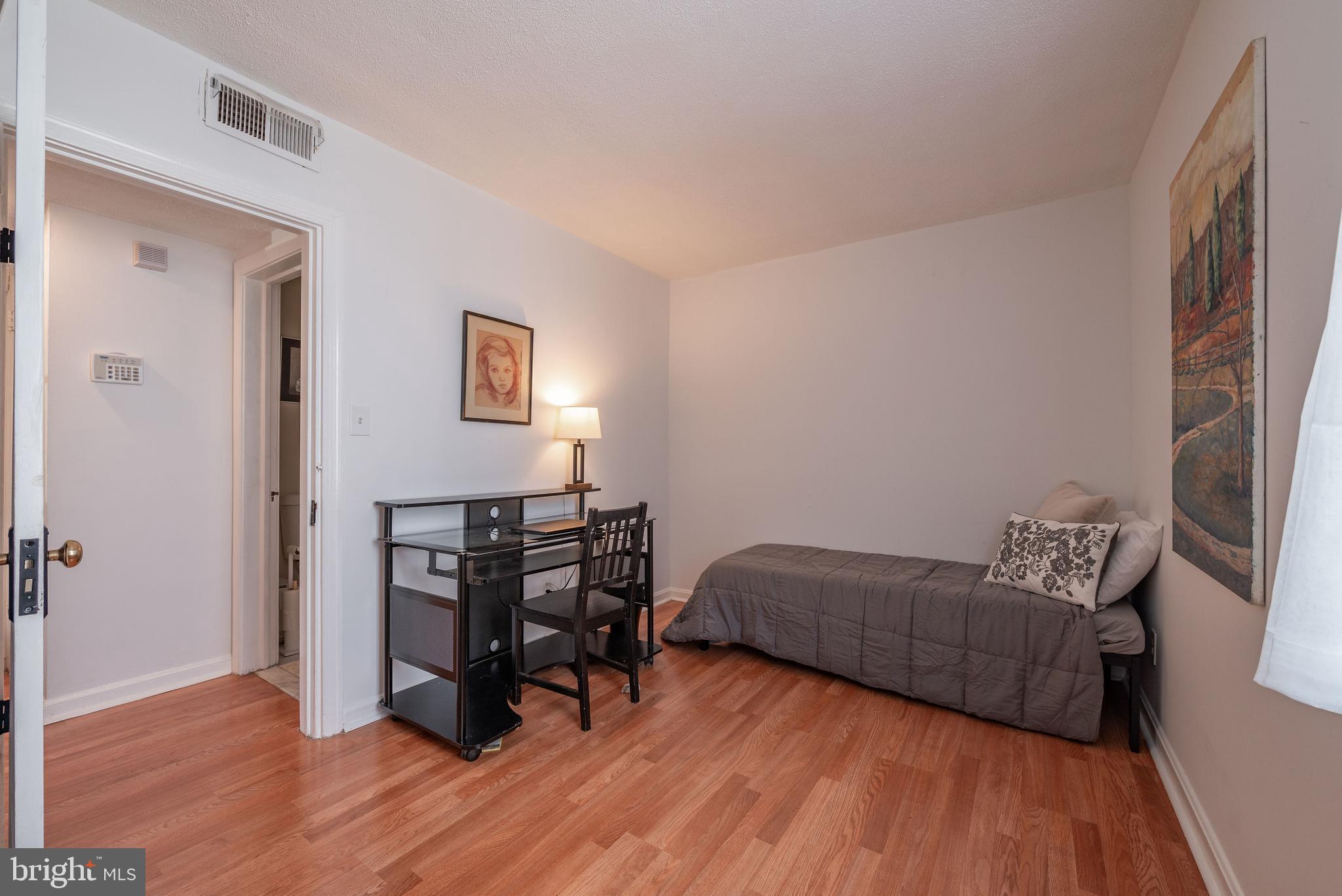 GREEN MEADOWS - Residential