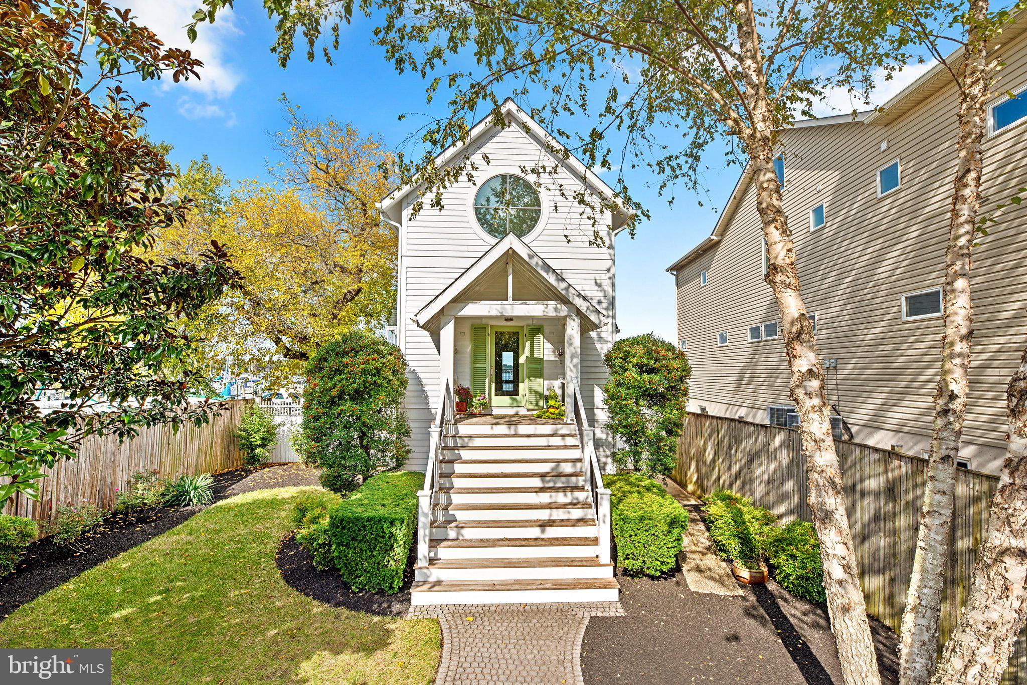 MANHATTAN BEACH - Residential