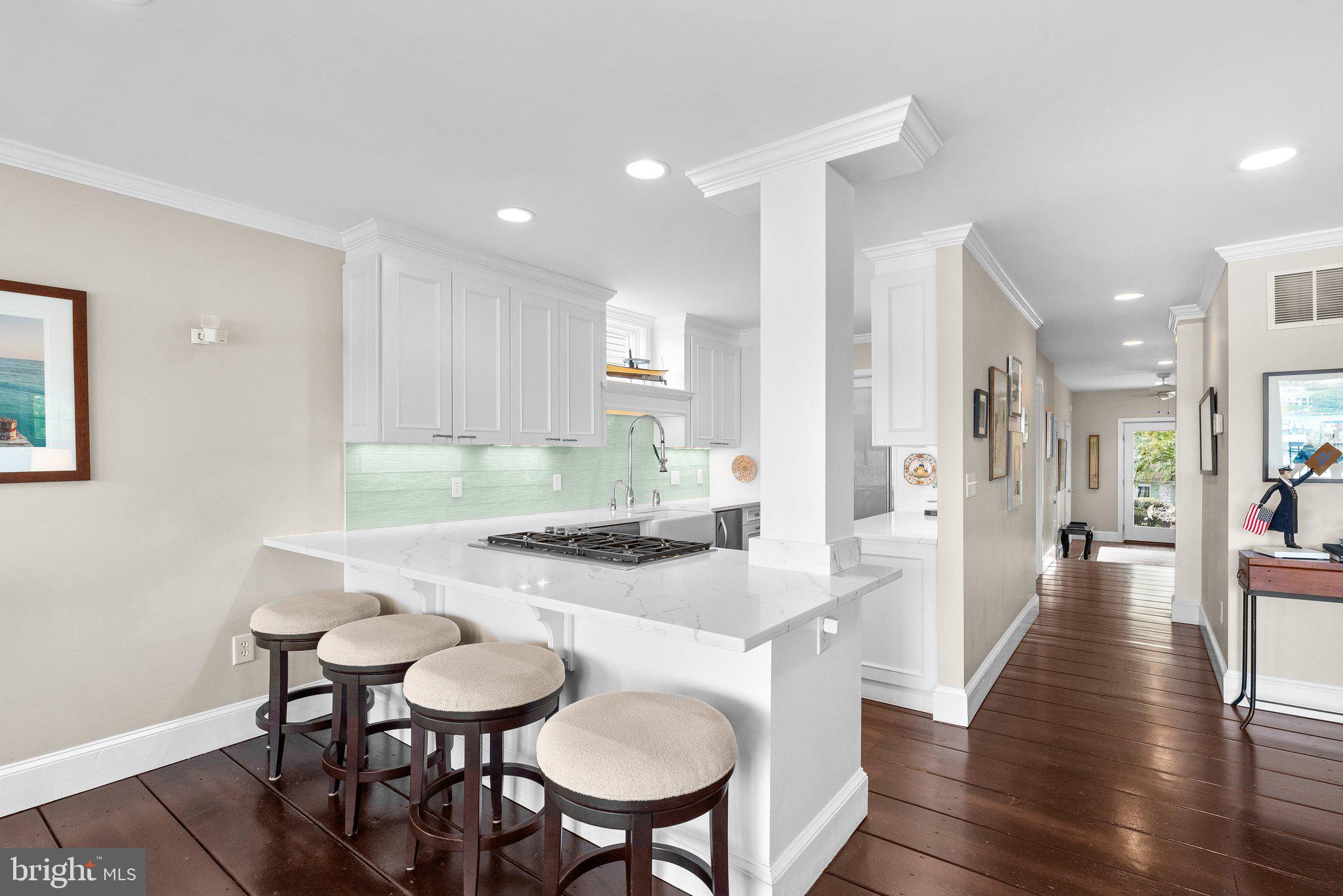 MANHATTAN BEACH - Residential