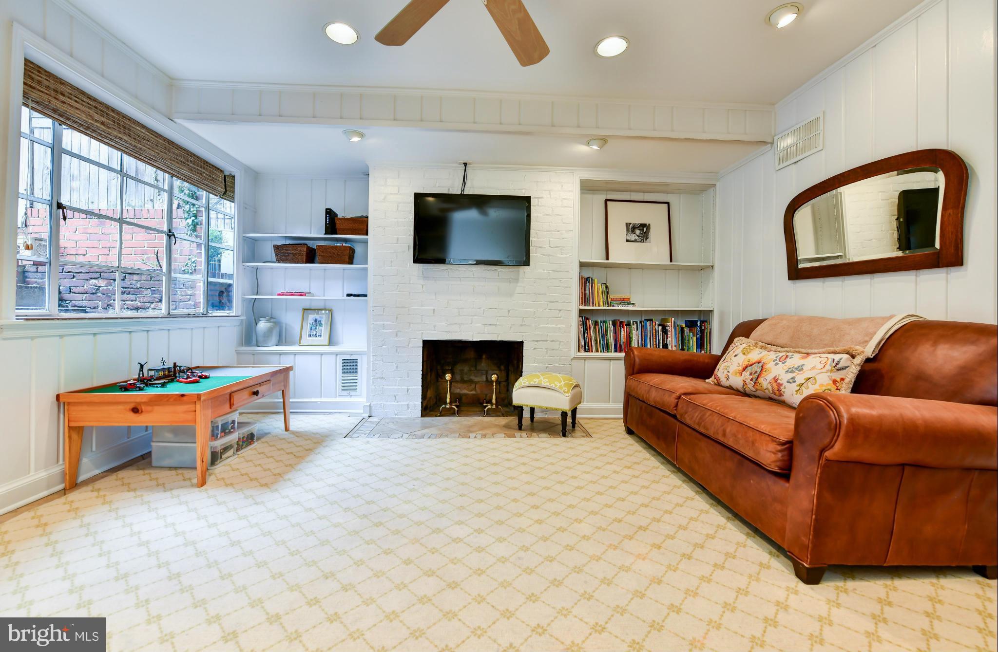 YATES GARDENS - Residential