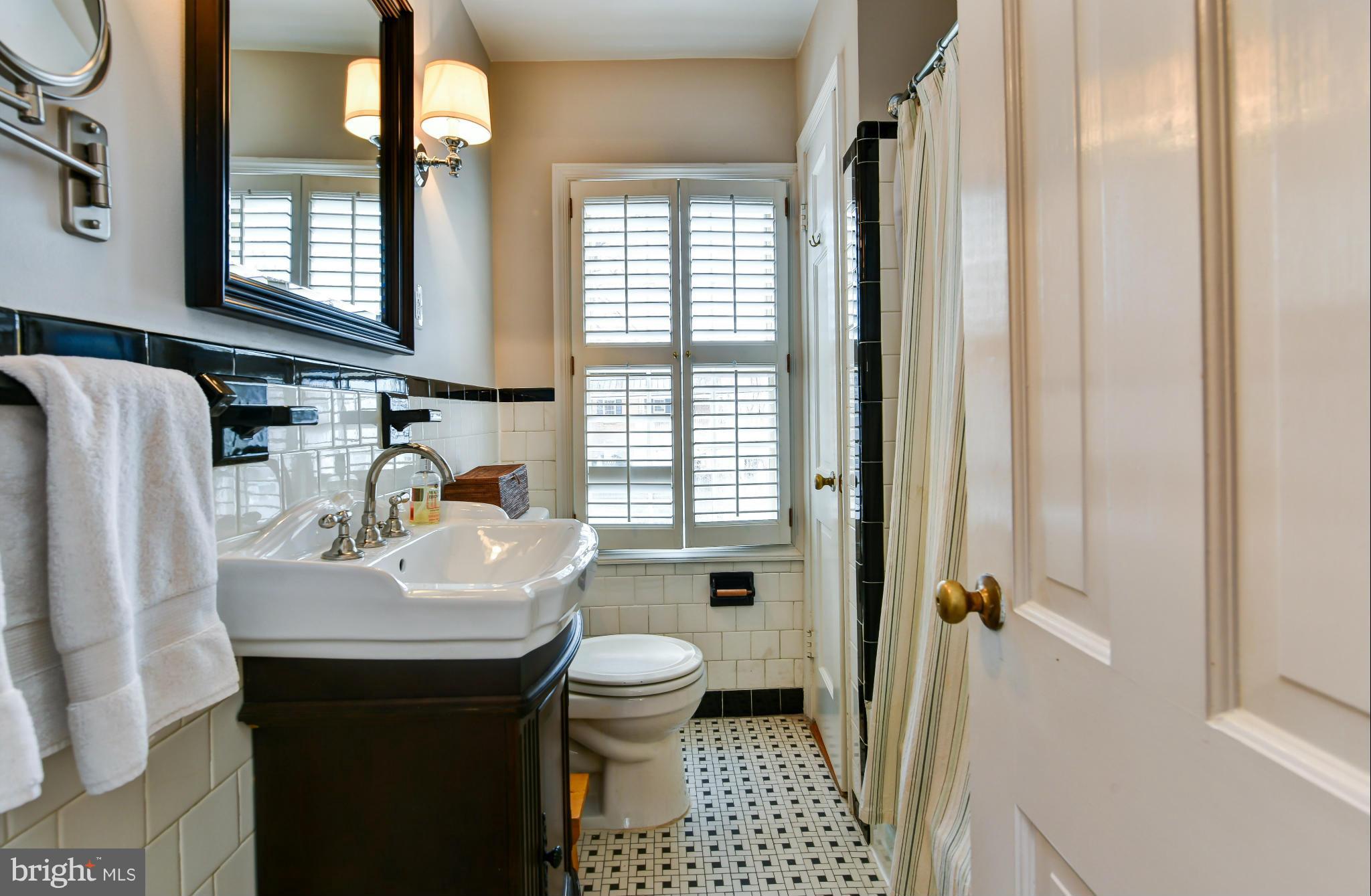 YATES GARDENS - Residential