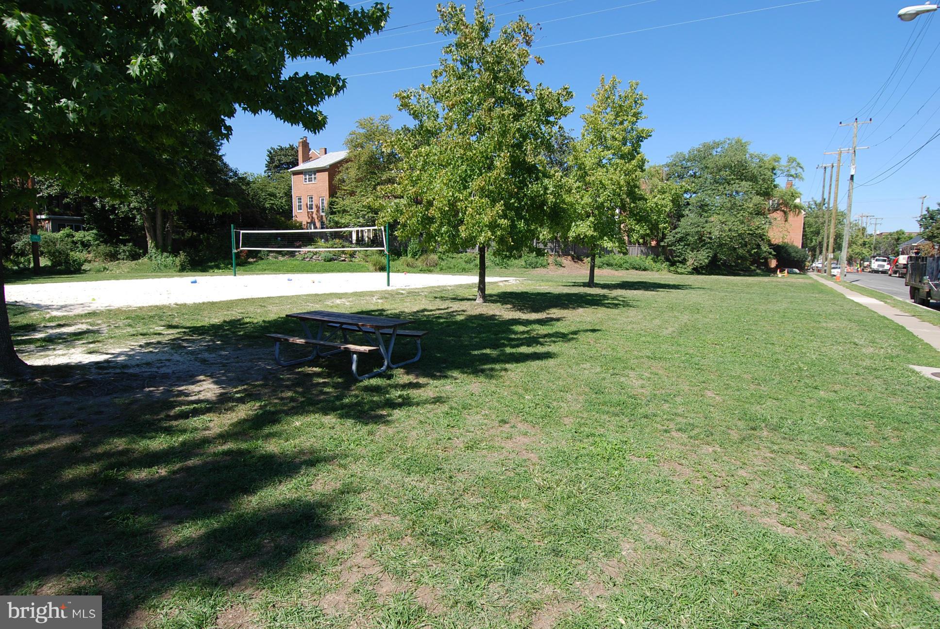 YATES GARDENS - Residential