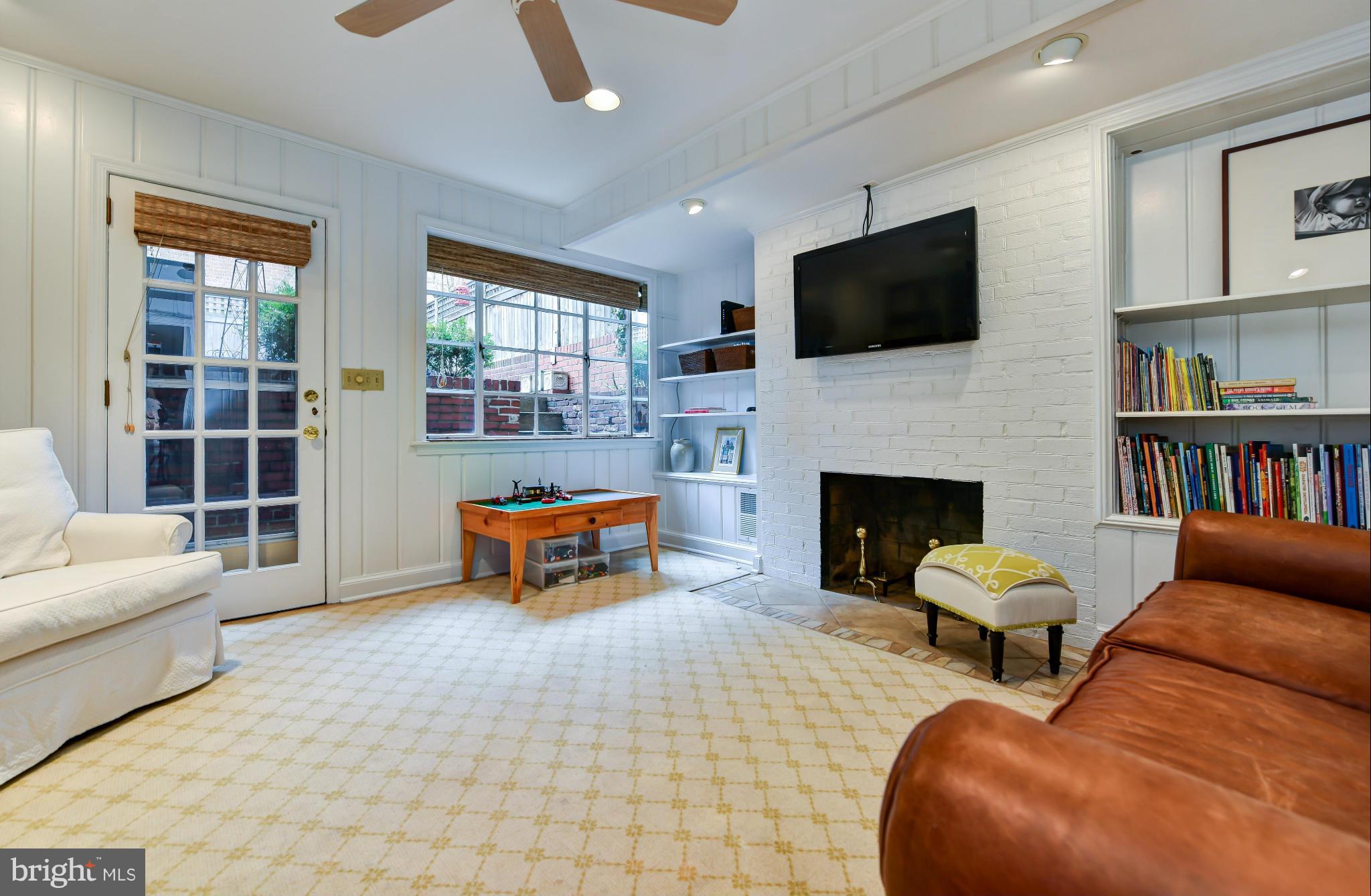 YATES GARDENS - Residential