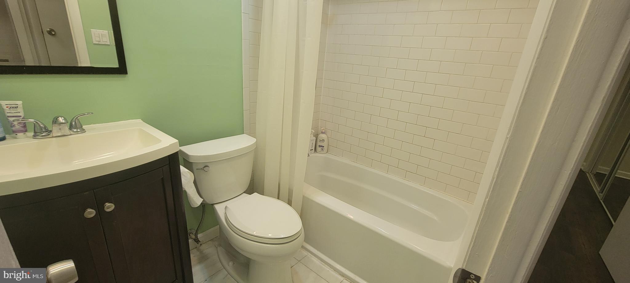 GARDENS AT OWINGS MILLS - Residential Lease