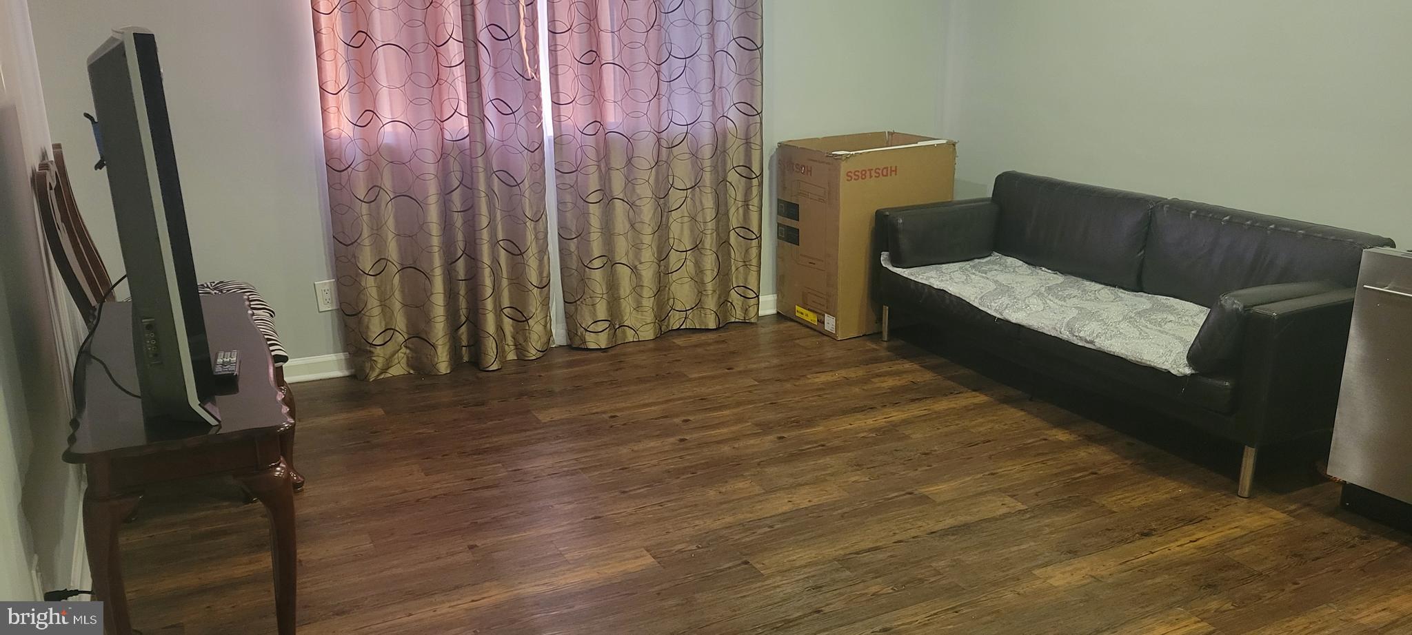 GARDENS AT OWINGS MILLS - Residential Lease