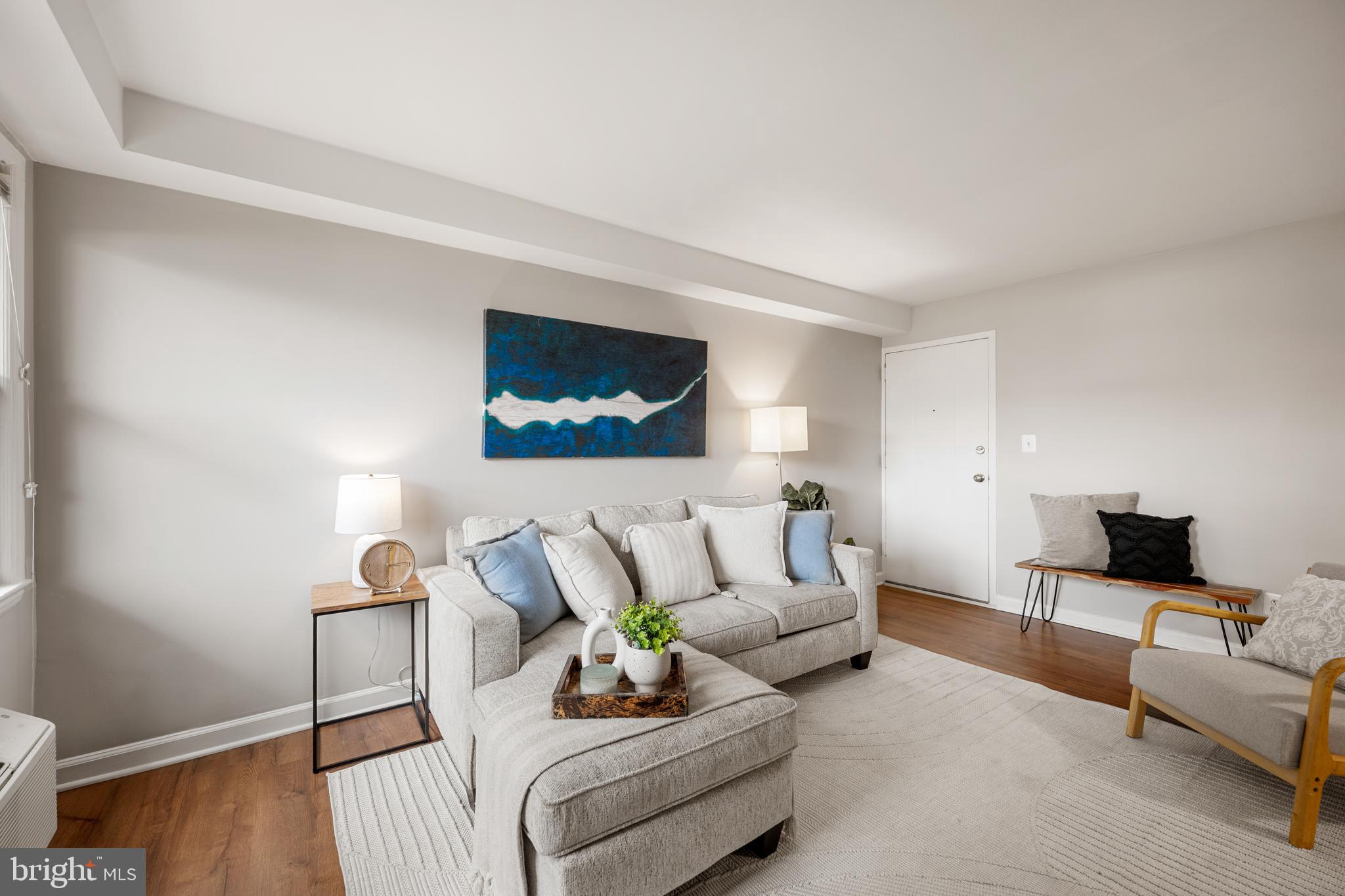 2030 N WOODROW STREET 1