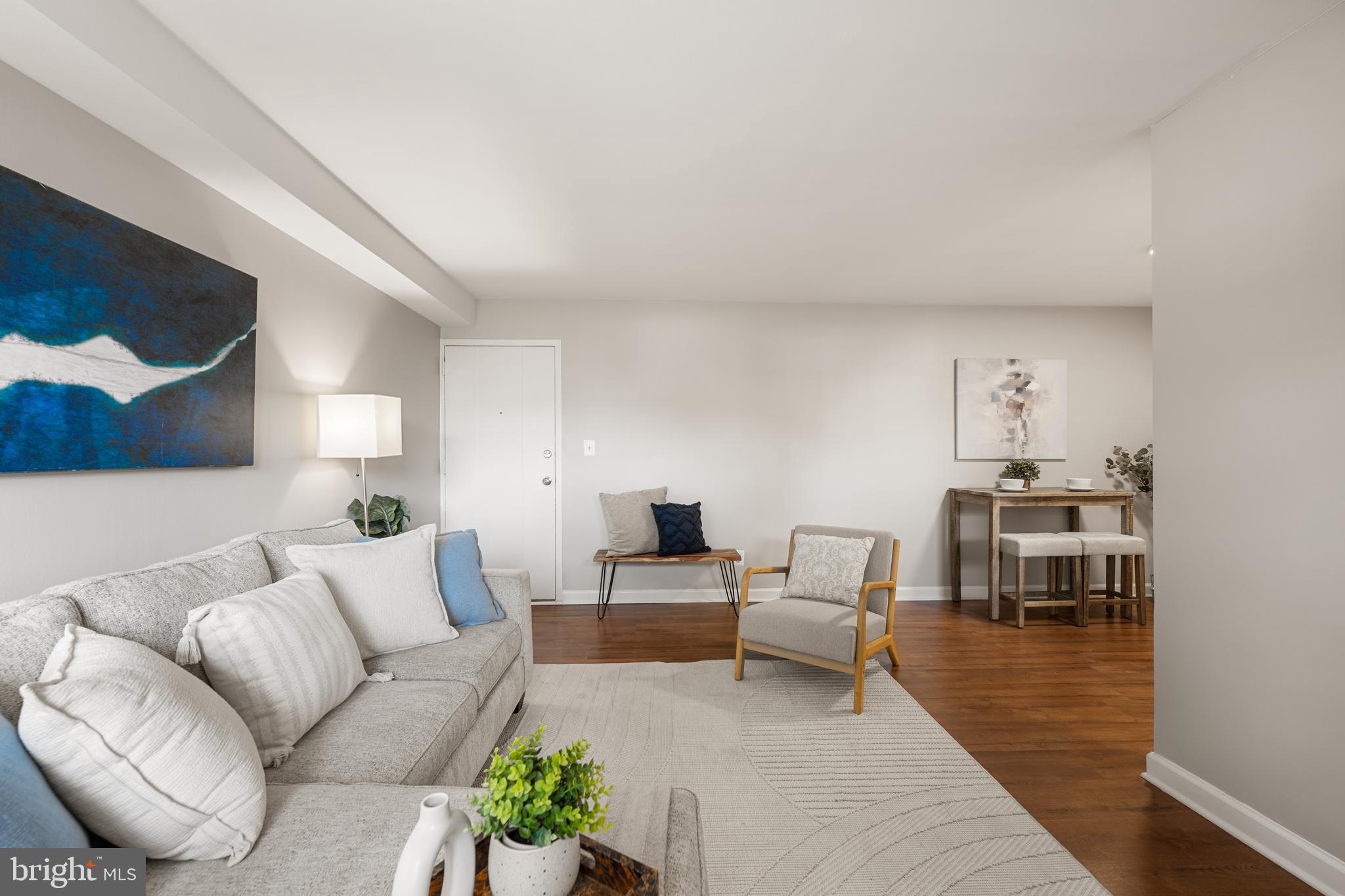 2030 N WOODROW STREET 1