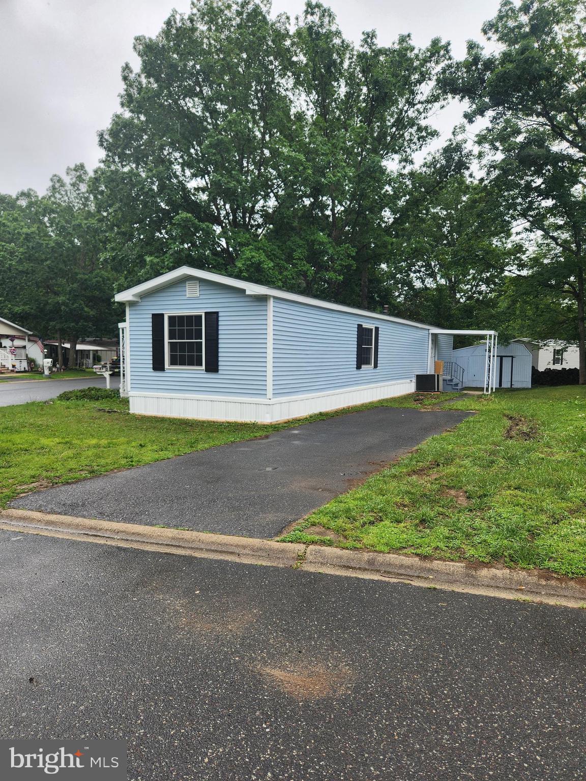 43 HAZELWOOD DR
