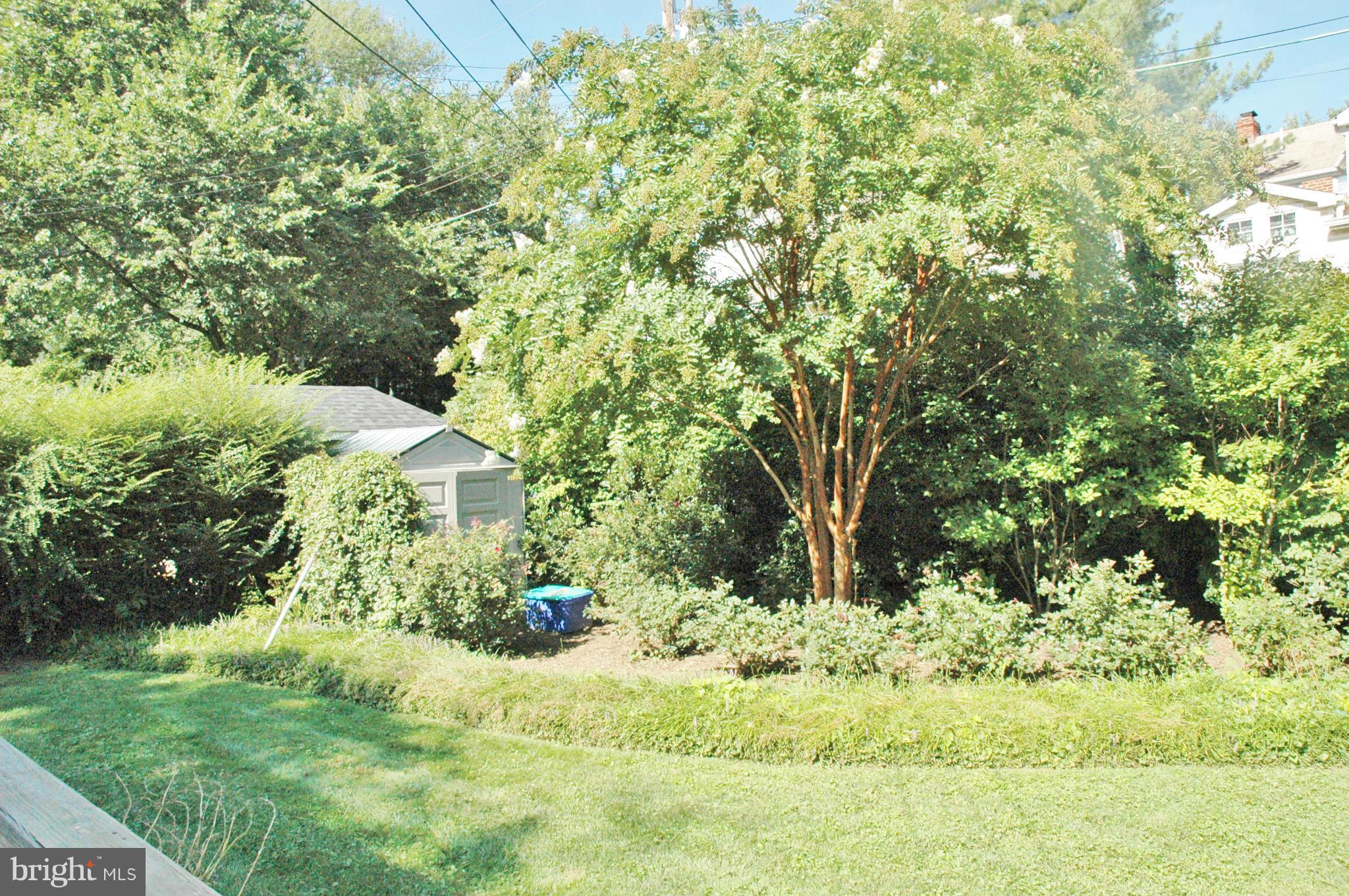 LEEWAY HEIGHTS - Residential Lease