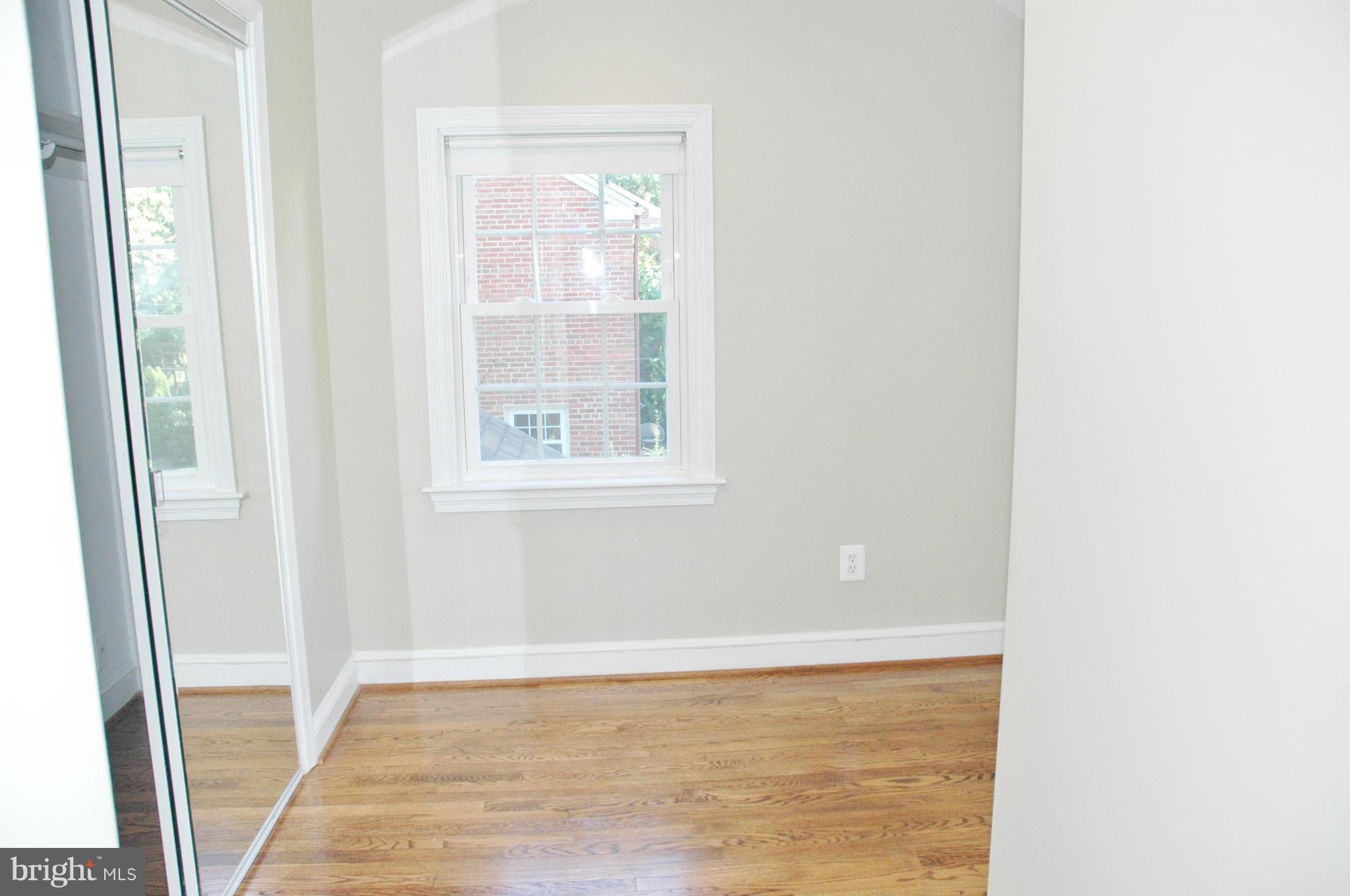 LEEWAY HEIGHTS - Residential Lease