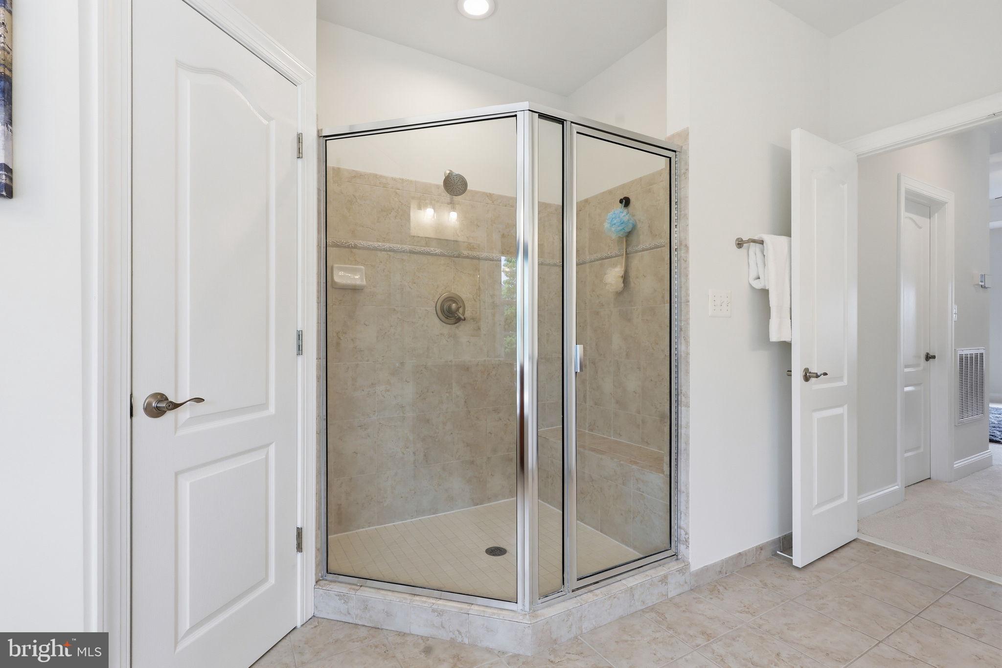 BROADLANDS SOUTH - Residential