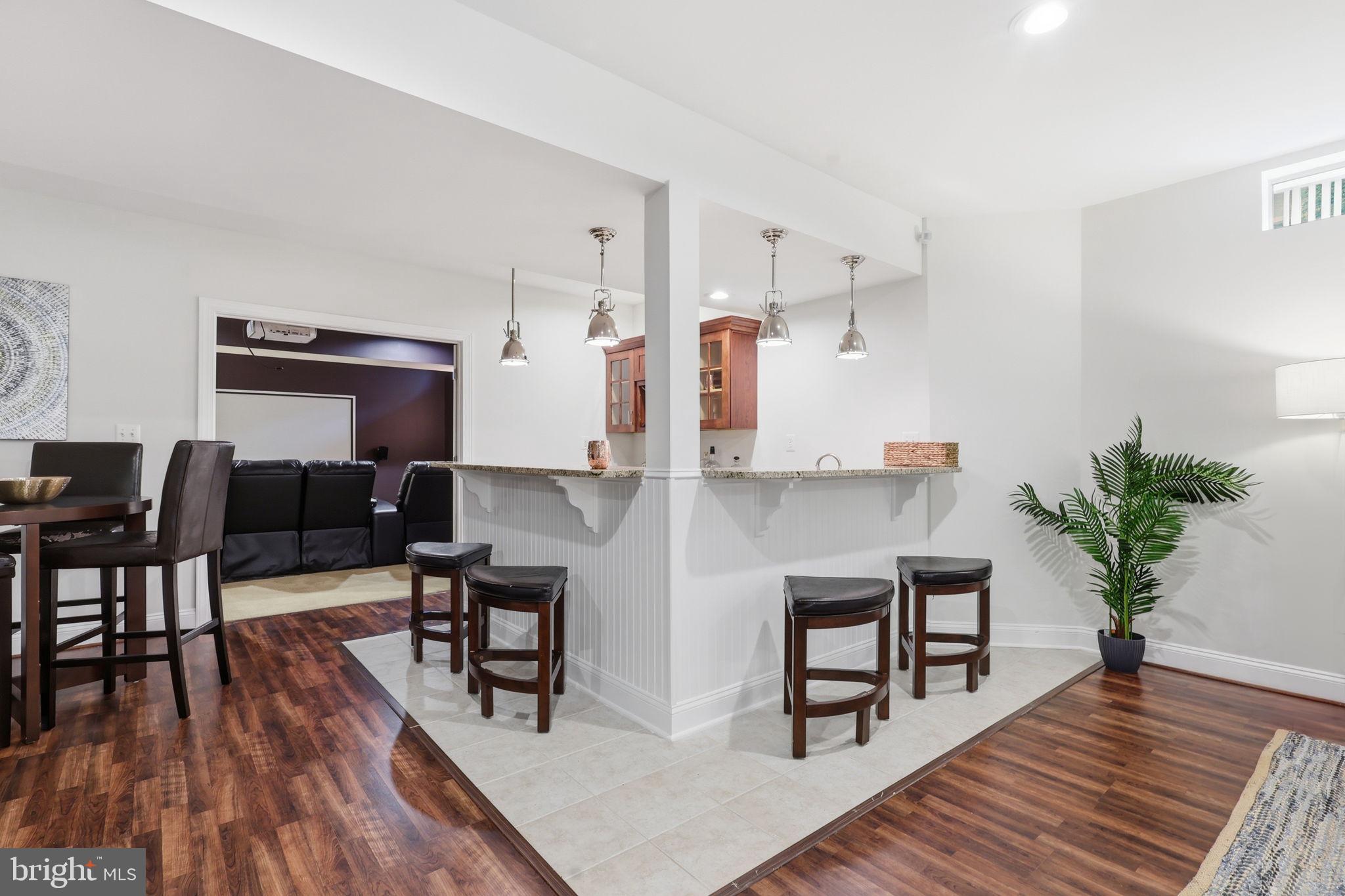BROADLANDS SOUTH - Residential