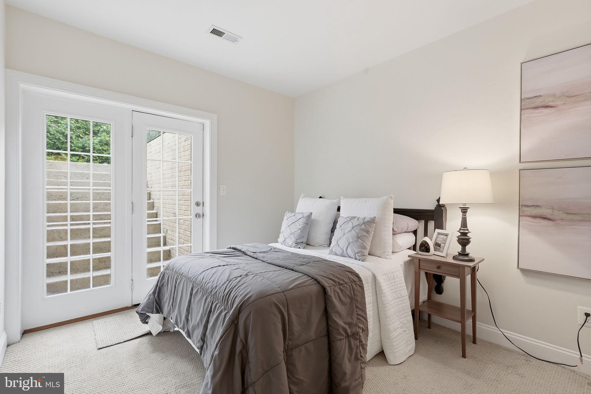 BROADLANDS SOUTH - Residential