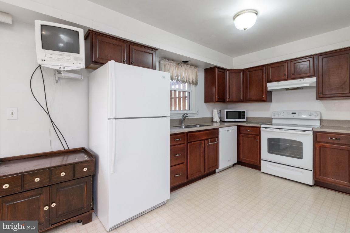 OAK HILL - Residential