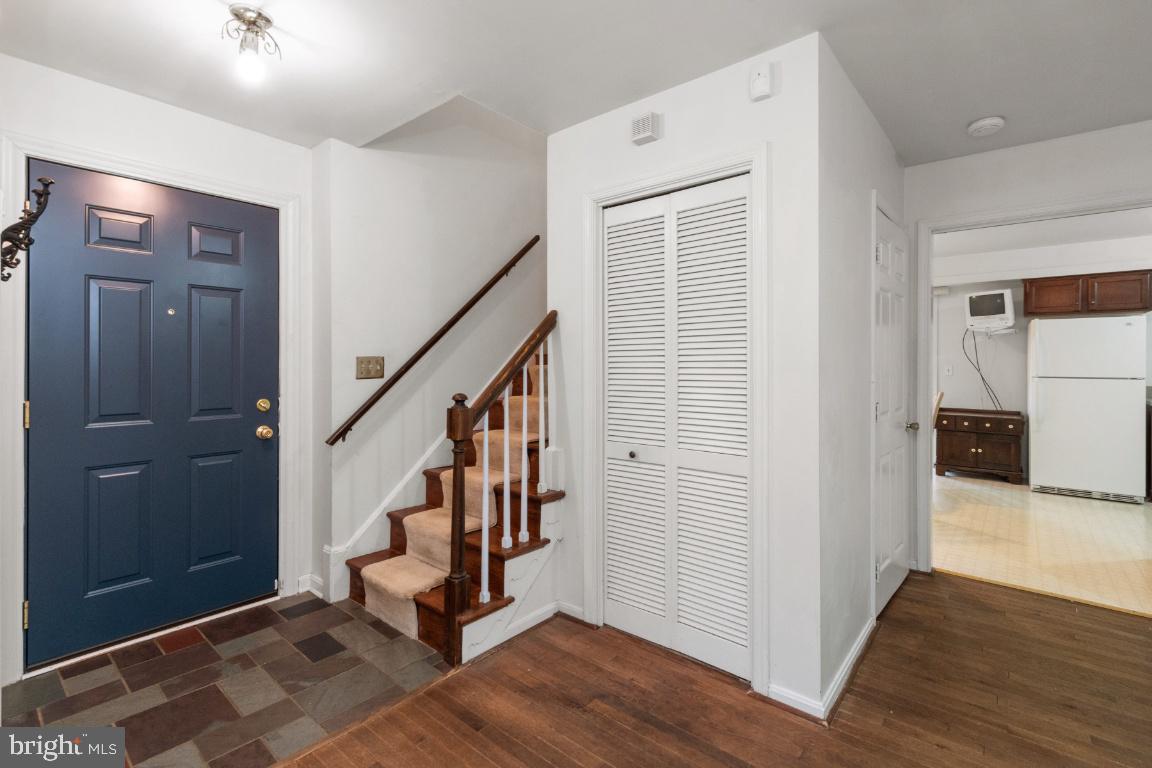 OAK HILL - Residential