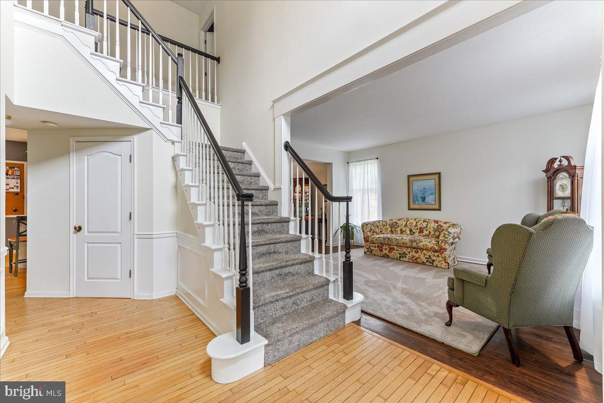 MEADOW RUN - Residential