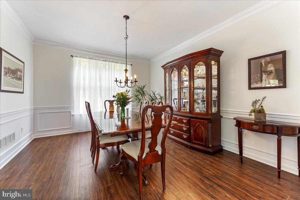 MEADOW RUN - Residential