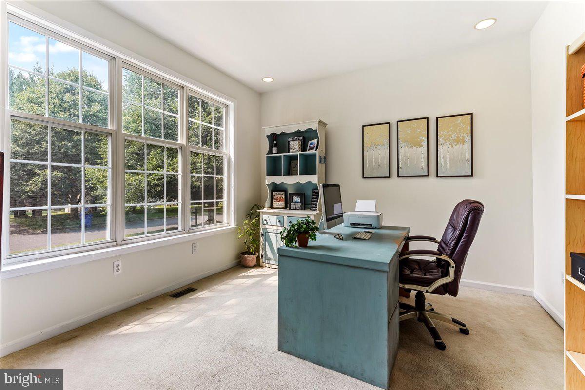 MEADOW RUN - Residential