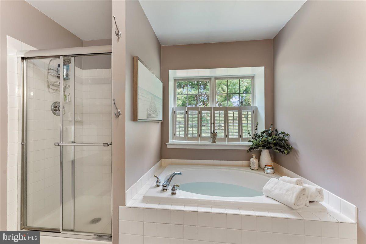 MEADOW RUN - Residential