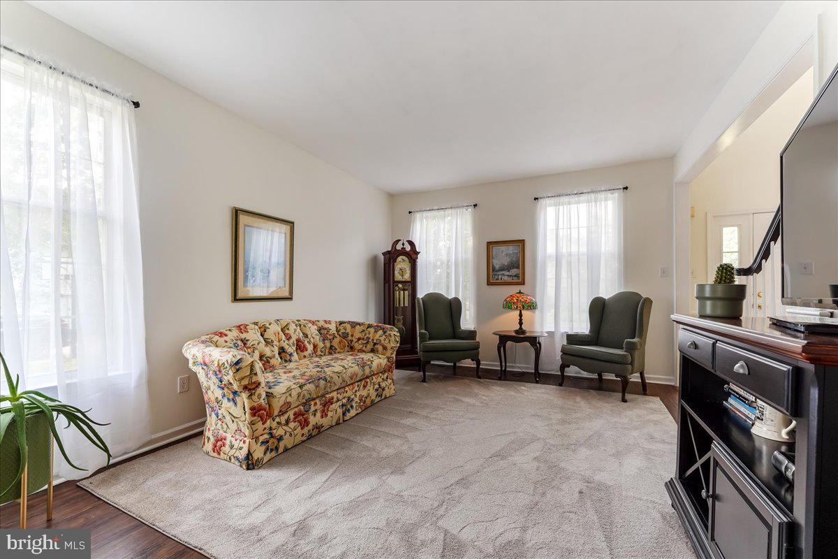 MEADOW RUN - Residential