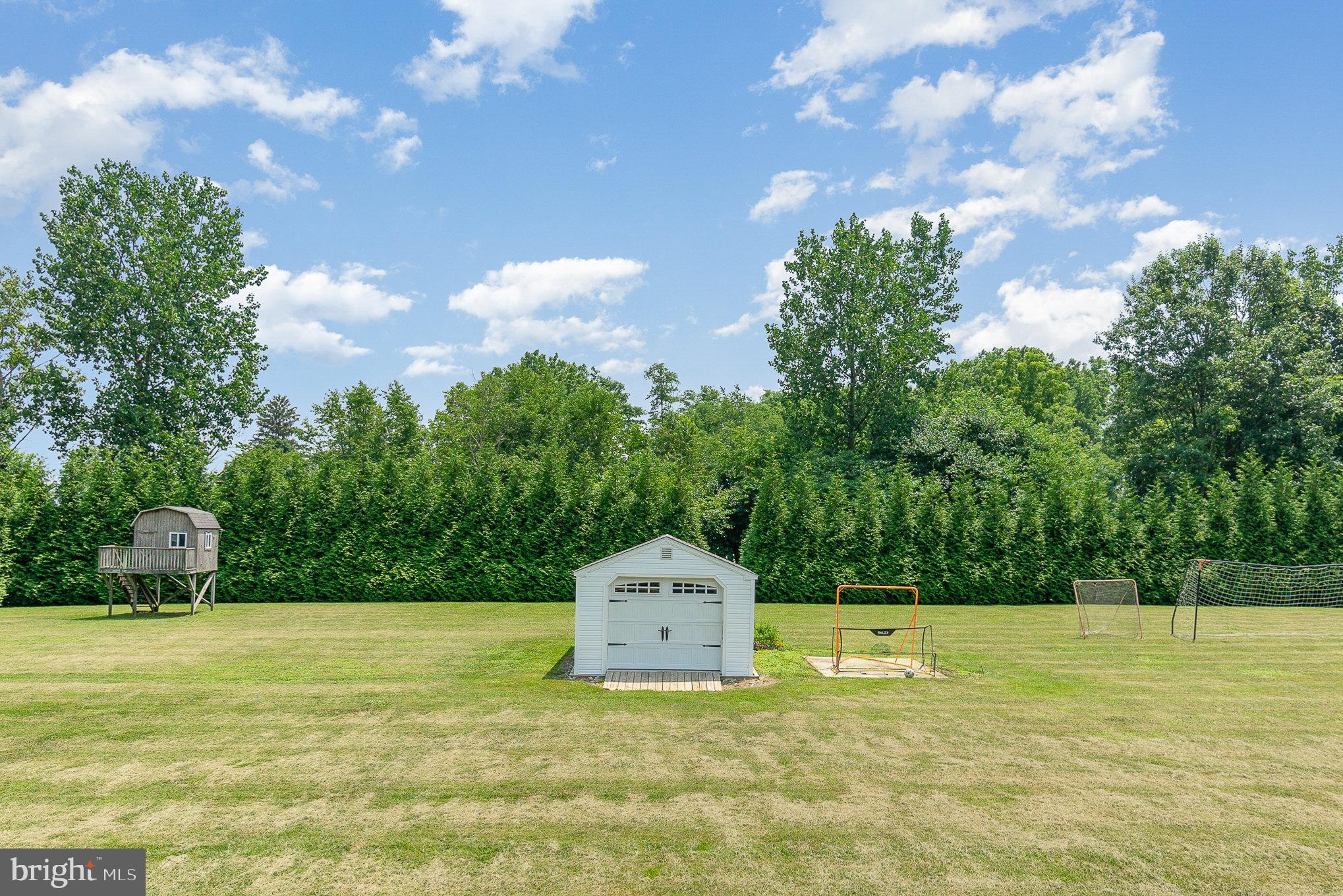 WEST WIND - Residential