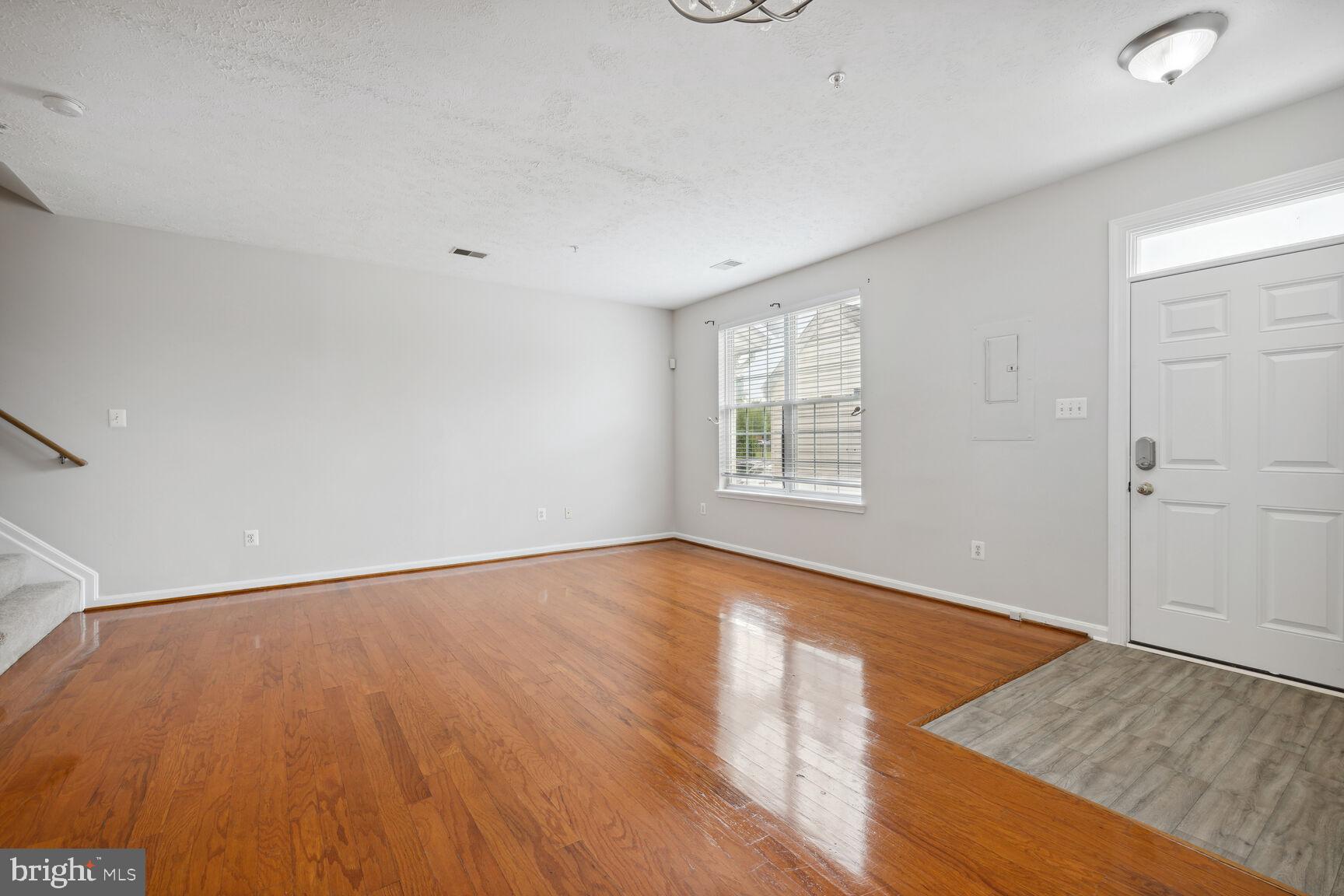 WELLINGTON TRACE - Residential