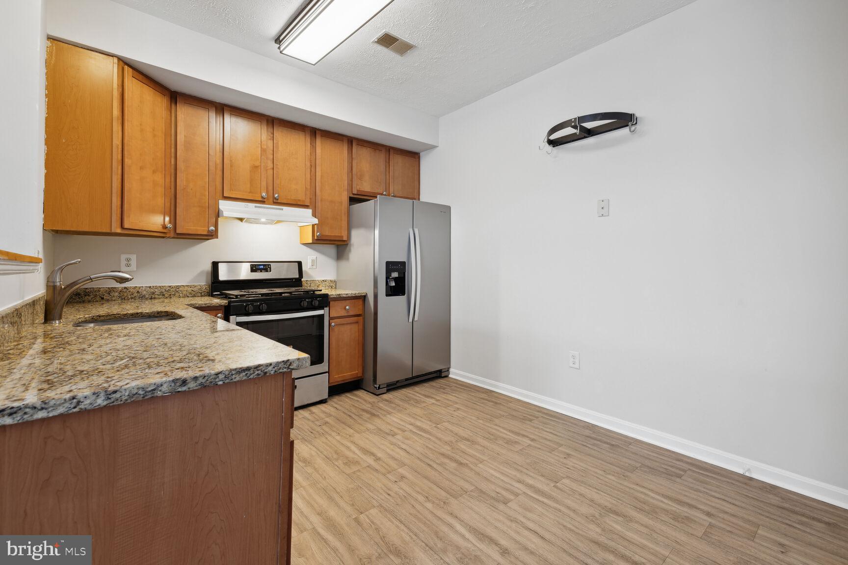 WELLINGTON TRACE - Residential