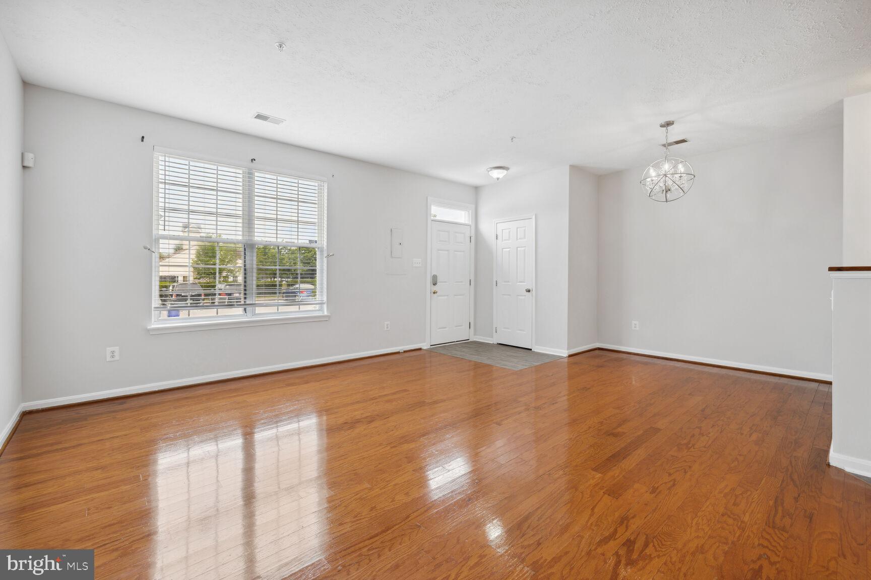 WELLINGTON TRACE - Residential