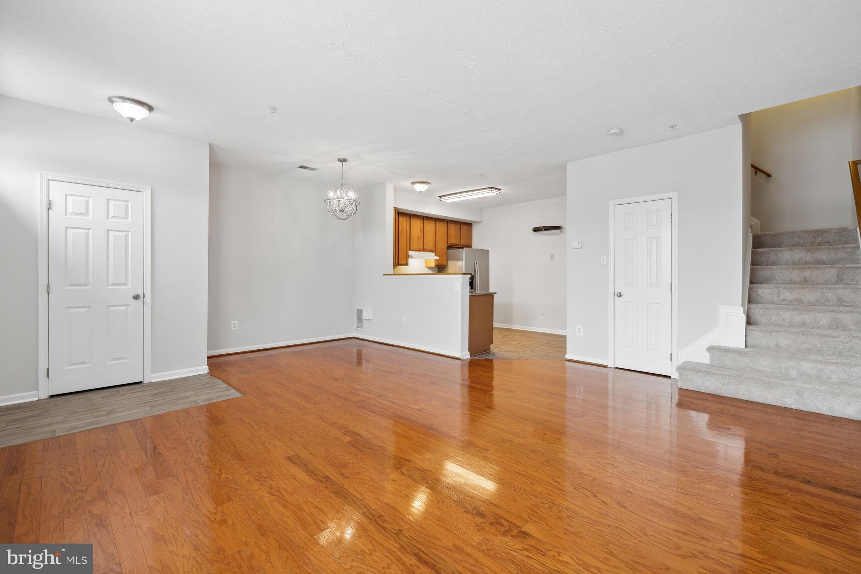 WELLINGTON TRACE - Residential