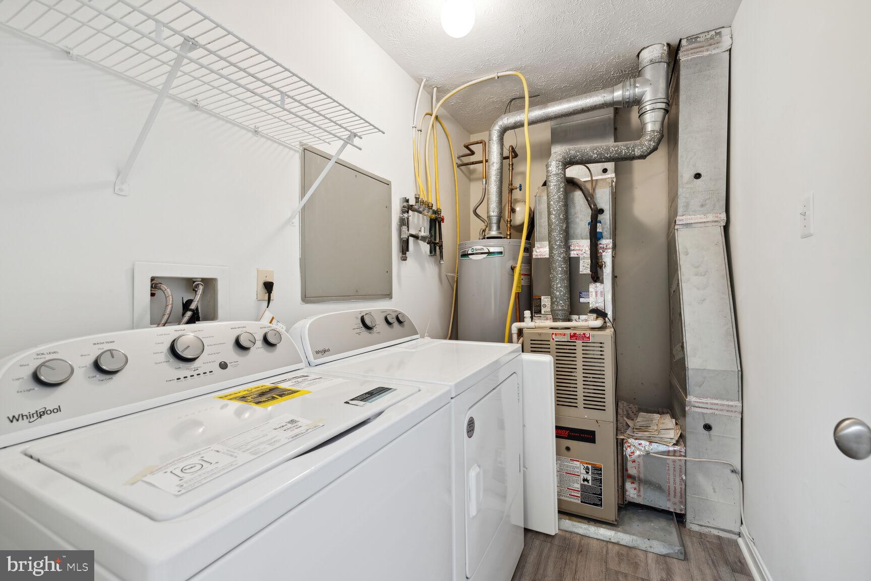 WELLINGTON TRACE - Residential