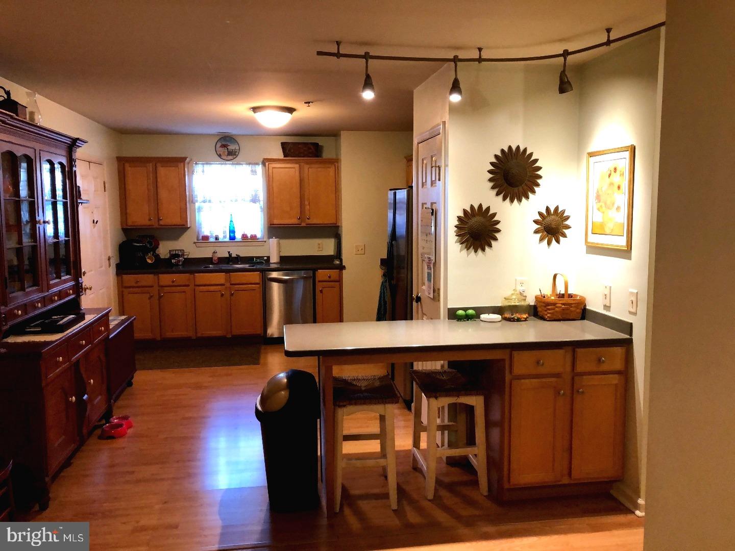 LAUREL SPRINGS - Residential