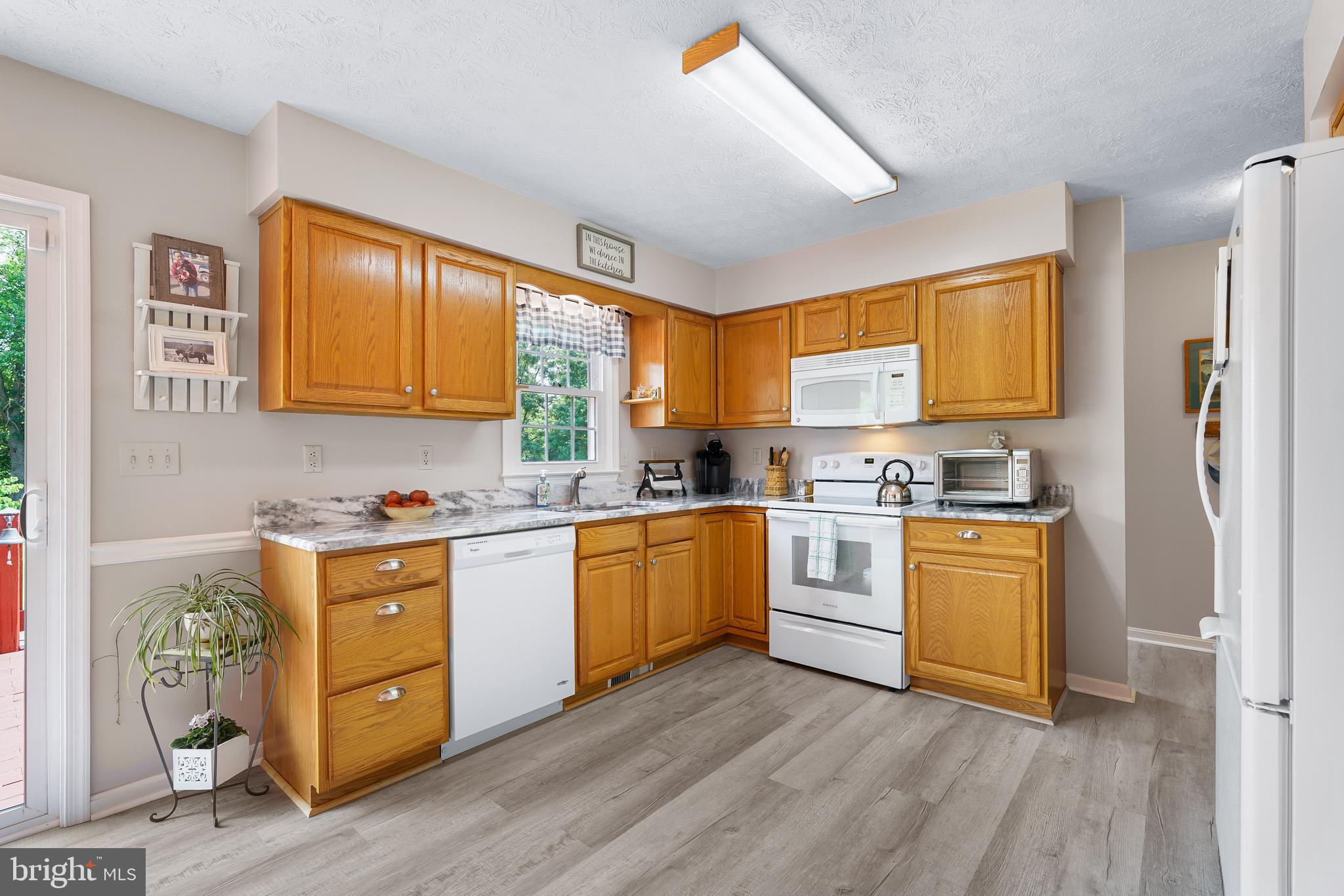 OLD FORT FARM ESTATES - Residential