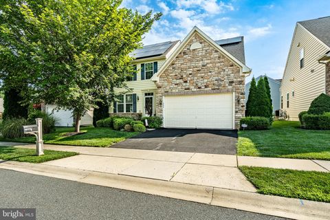 Photo of 246 Anita Court, NEWARK, DE 19702 (MLS # DENC2086270)