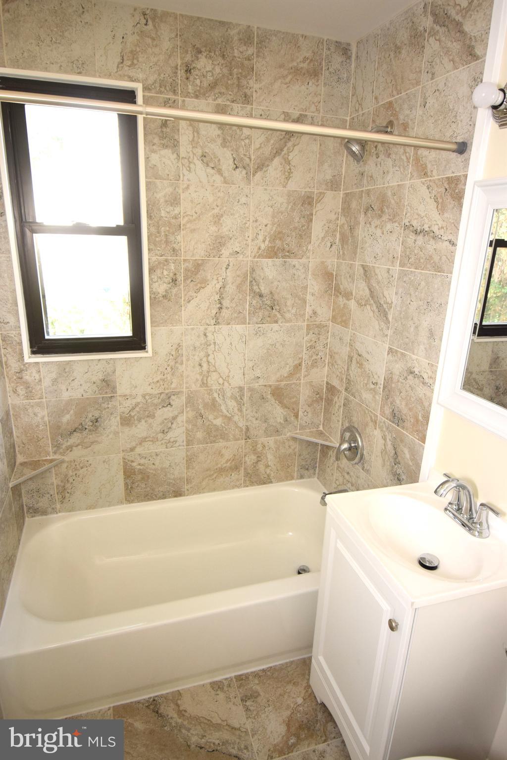 GREEN MEADOWS - Residential