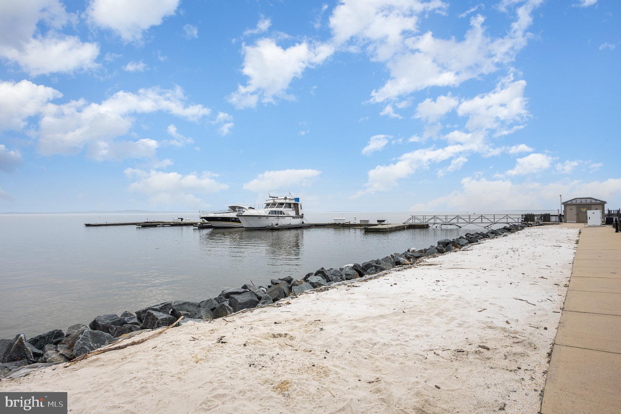 HERON HARBOR - Residential