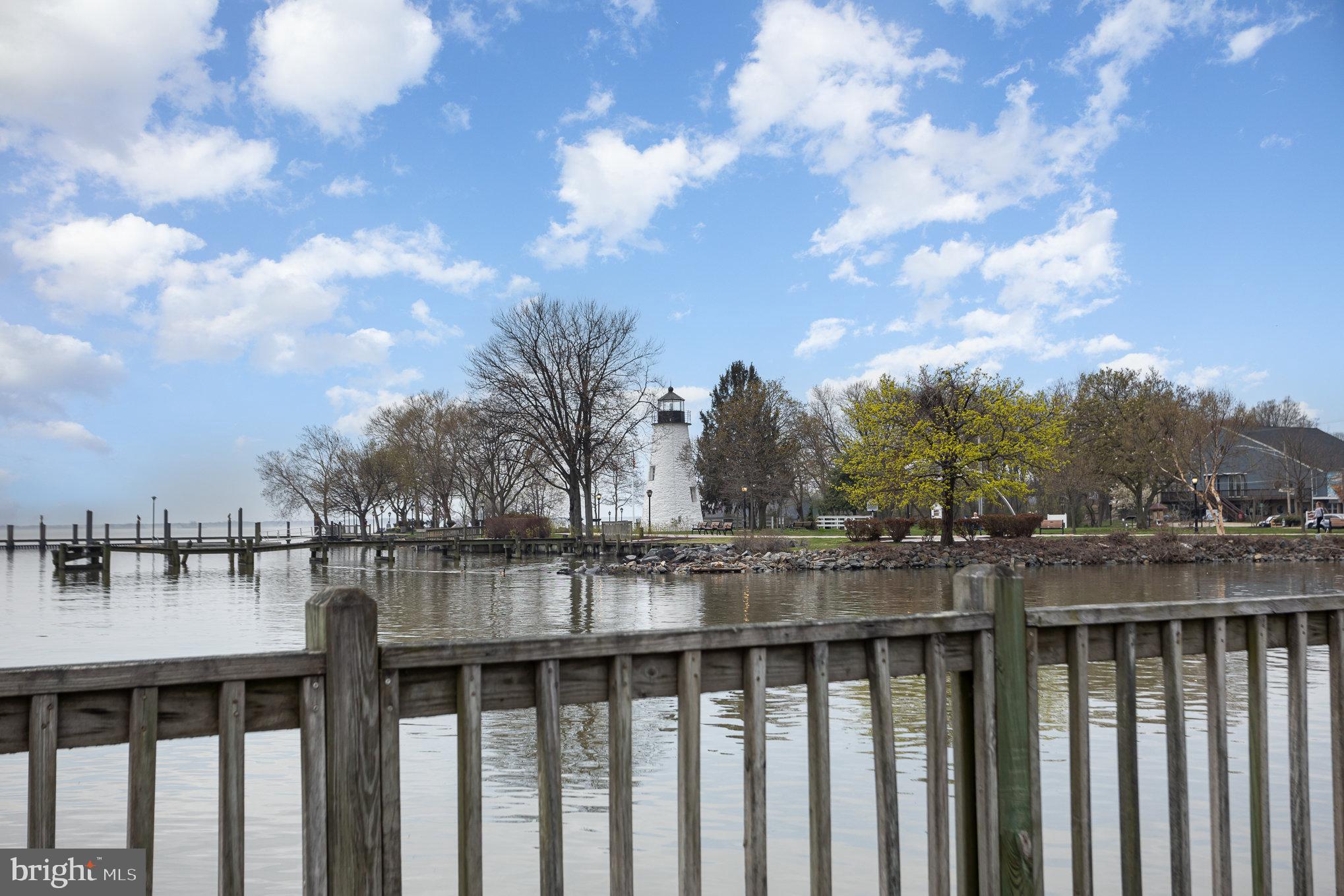 HERON HARBOR - Residential