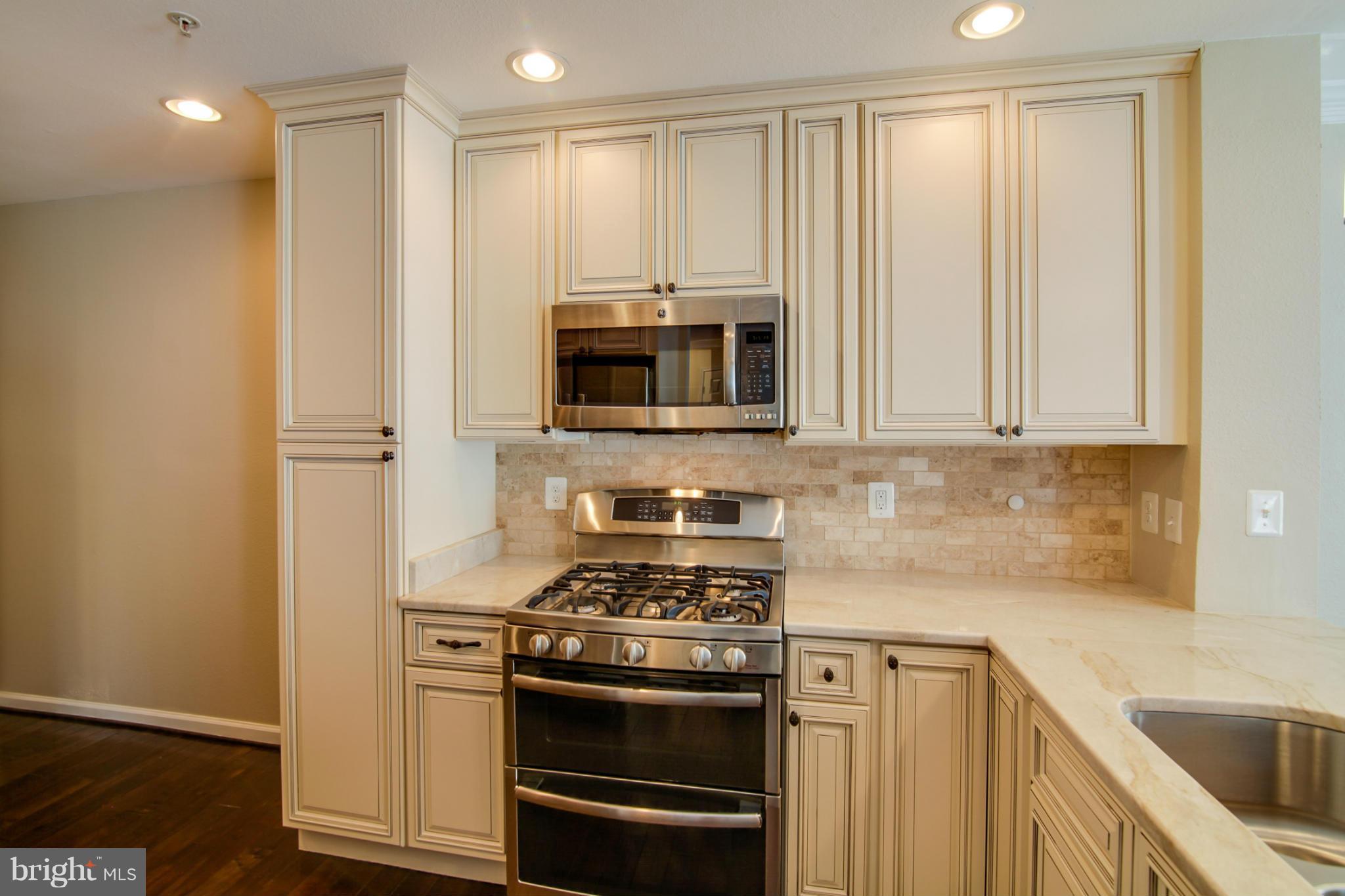 GATES OF FAIR LAKES - Residential