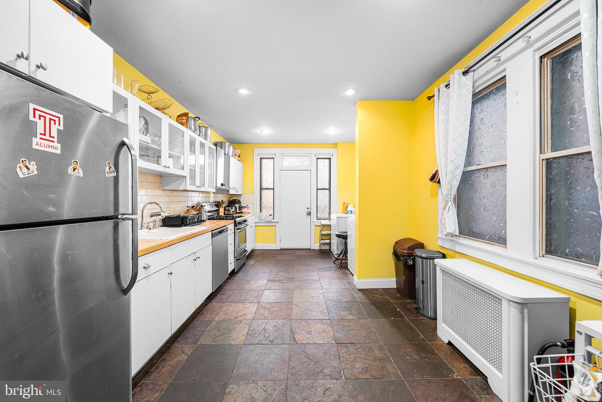 UNIVERSITY CITY - Residential