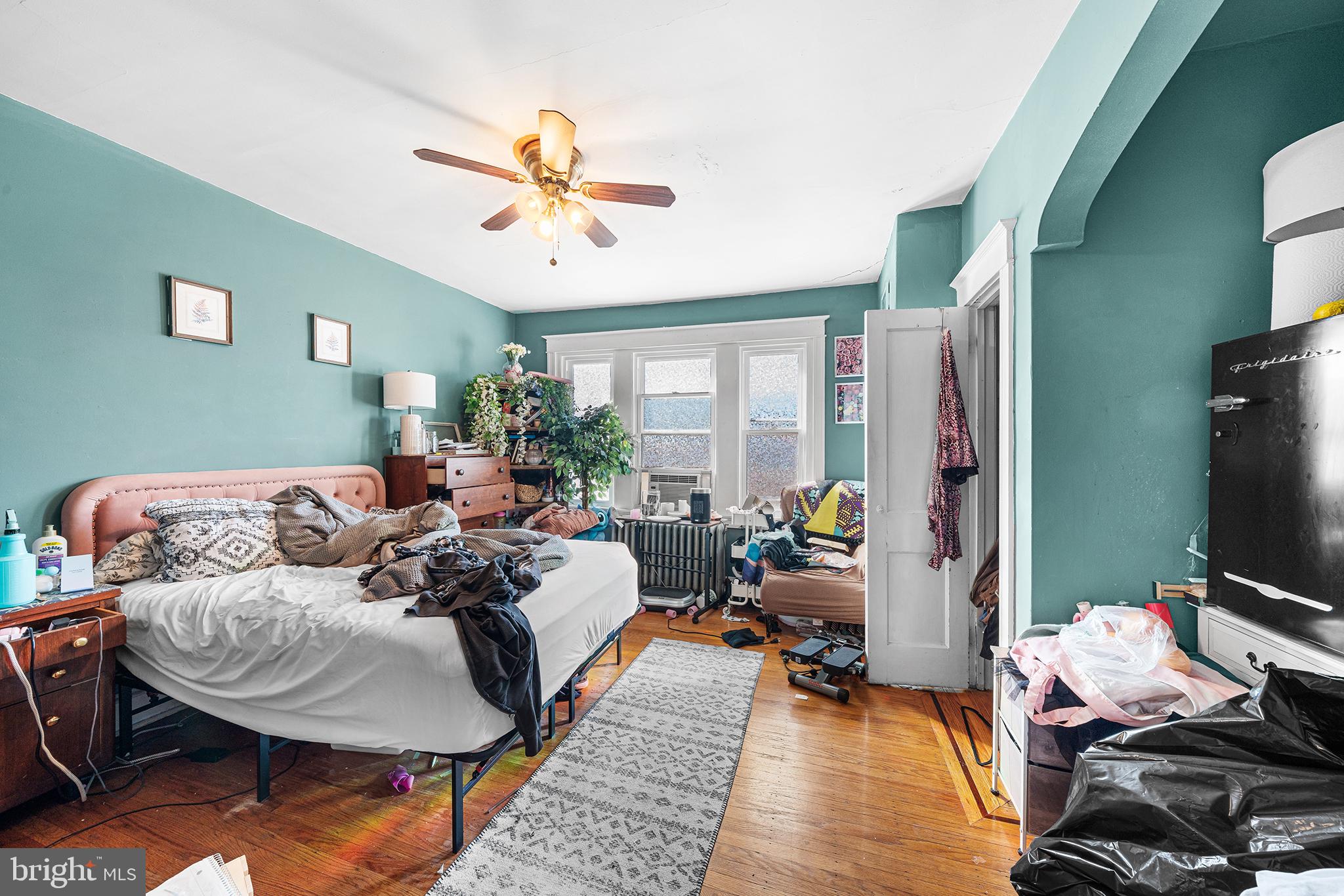 UNIVERSITY CITY - Residential