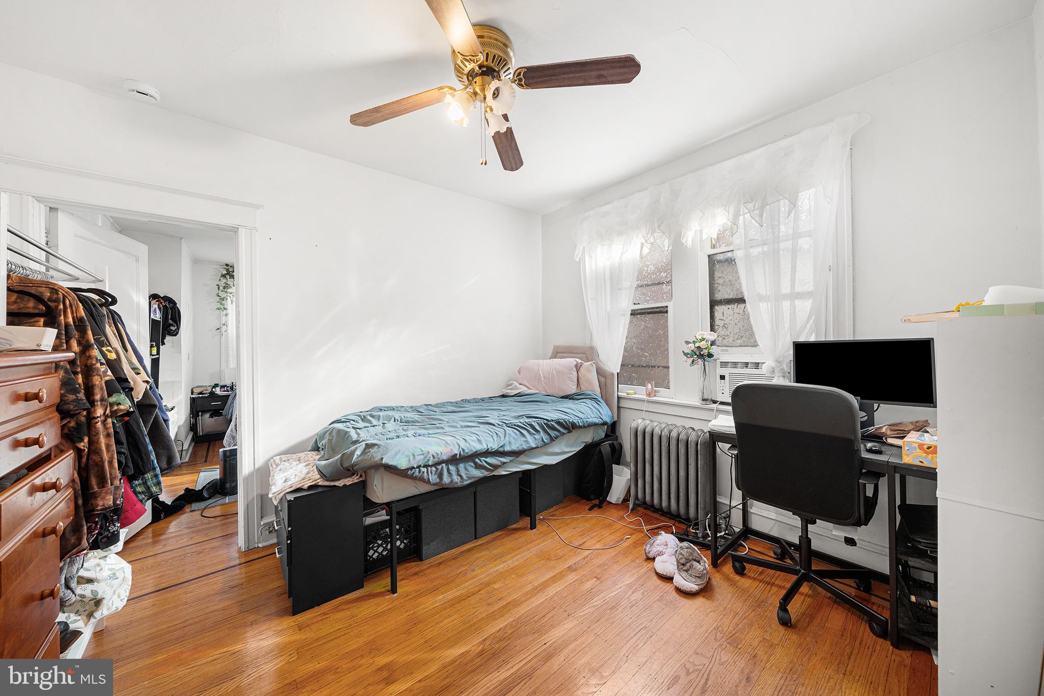 UNIVERSITY CITY - Residential