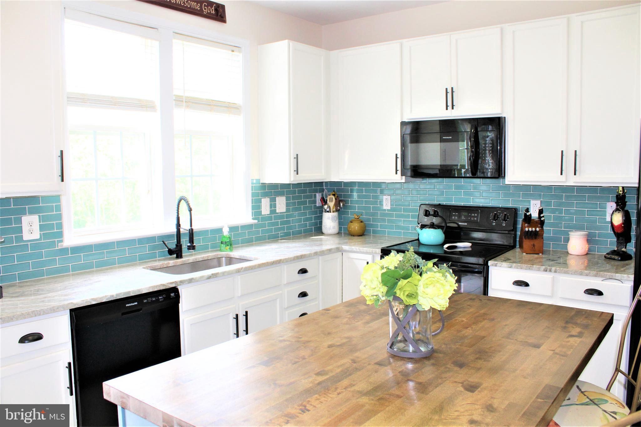 ORANGE ESTATES - Residential